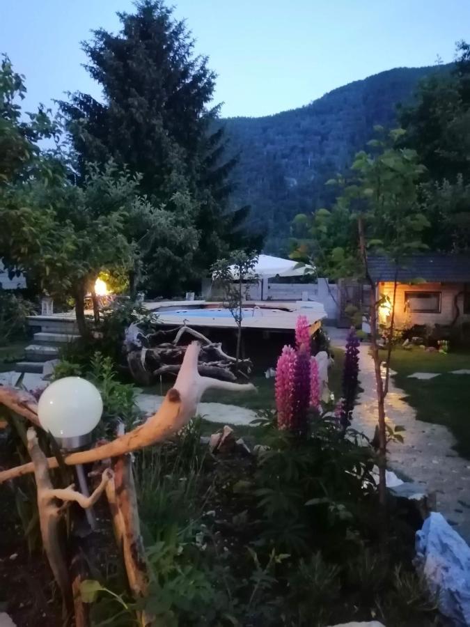 Apartma Zeus Jesenice Exterior foto